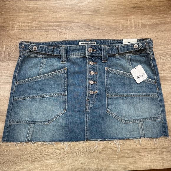NWT Free People Izzie Denim Mini Skirt Jean Mid Low Rise We The Free Blue 31 - Picture 3 of 9